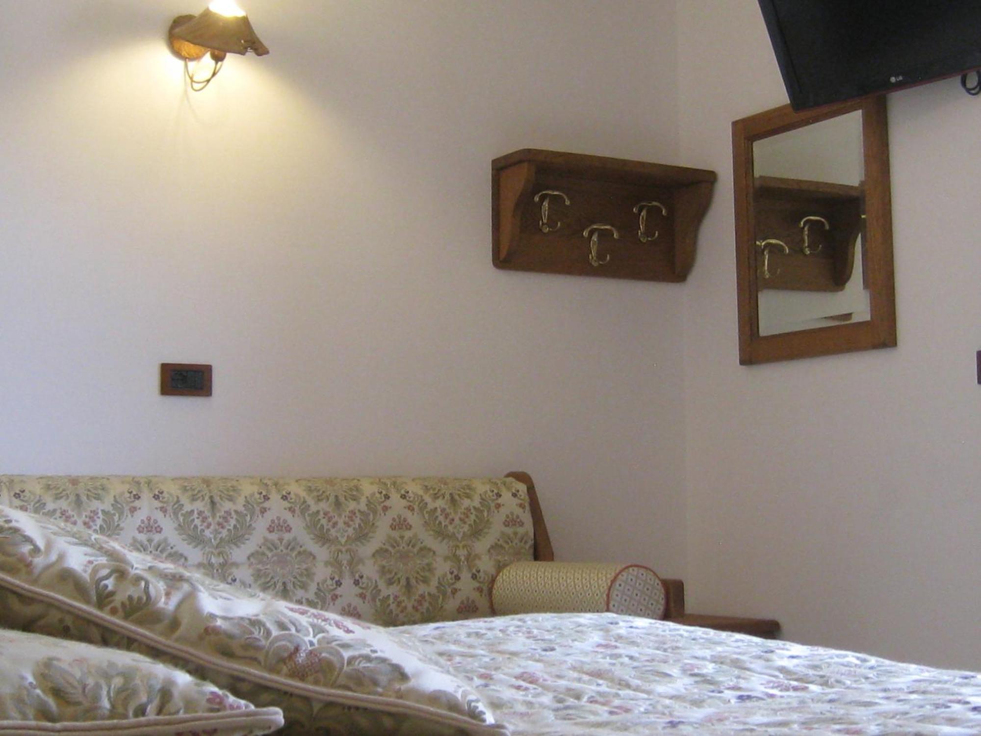 Hotel Villa Plinia Pragelato Eksteriør billede
