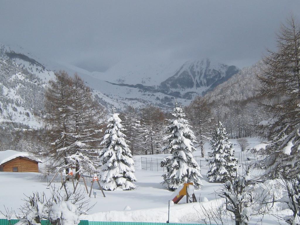 Hotel Villa Plinia Pragelato Eksteriør billede